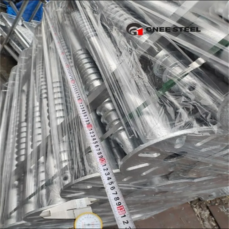 Βίδα γείωσης από γαλβανισμένο χάλυβα με τέσσερις λεπίδες