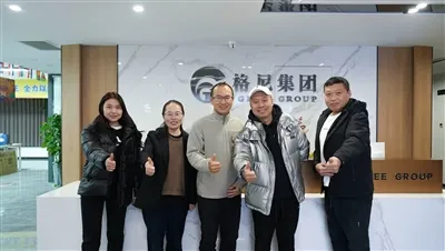 Κινέζοι πελάτες επισκέπτονται το GNEE STEEL για να συζητήσουν τη συνεργασία ψ...